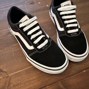 Vans Black & White Low-Top Skate Shoes